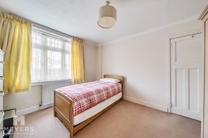 Bedroom- click for photo gallery